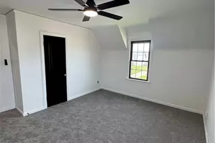 10900 Vernon Ave, Garfield Heights, OH 44125 - Photo 22
