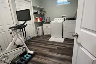 8260 Windham Dr, Mentor, OH 44060 - Photo 12