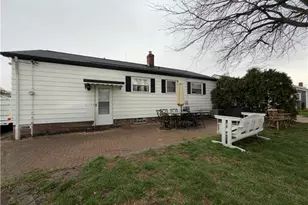 30405 Vineyard Rd, Willowick, OH 44095 - Photo 10