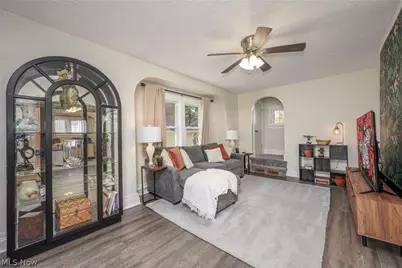 1106 Collinwood Avenue, Akron, OH 44310 - Photo 6