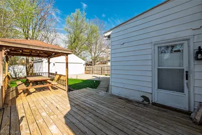 1106 Collinwood Avenue, Akron, OH 44310 - Photo 32