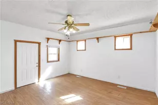 18022 State Route 301, LaGrange, OH 44050 - Photo 6