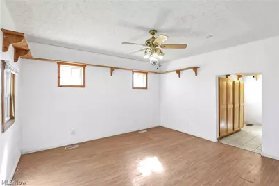 18022 State Route 301, LaGrange, OH 44050 - Photo 6