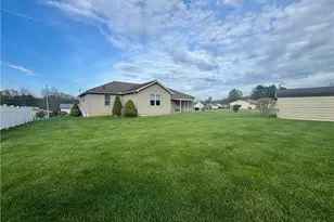 135 Meadow Ln, Parkersburg, WV 26101 - Photo 2