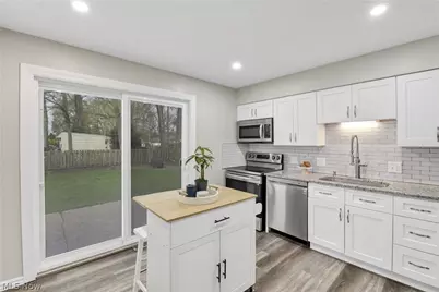 21237 Westwood Road, Fairview Park, OH 44126 - Photo 12