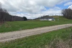 6995 Bill Johns Rd, Newcomerstown, OH 43832 - Photo 4
