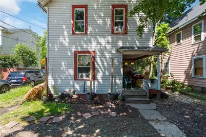 820 Brown Street, Akron, OH 44311 - Photo 2