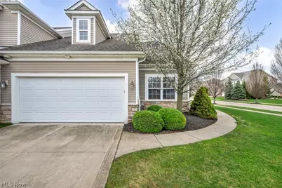 8330 Beaumont Drive, Mentor, OH 44060 - Photo 4