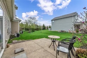 8330 Beaumont Dr, Mentor, OH 44060 - Photo 40