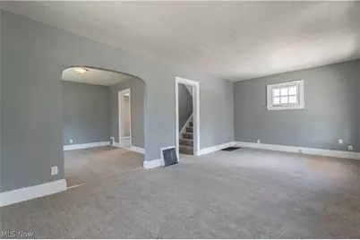 341 E Archwood Avenue, Akron, OH 44301 - Photo 8