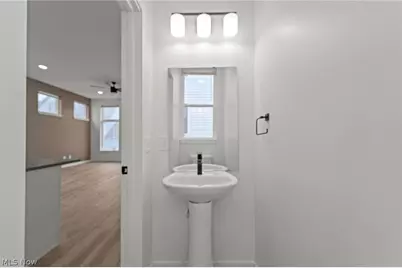 1922 W 47th Avenue, Loveland, OH 44102 - Photo 10