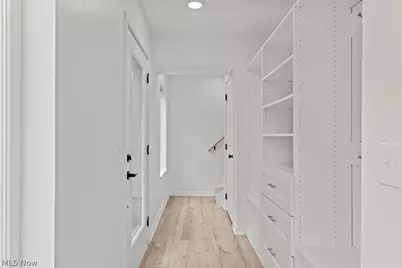 1922 W 47th Avenue, Loveland, OH 44102 - Photo 4