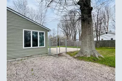 7063 Lake Road, Madison, OH 44057 - Photo 12