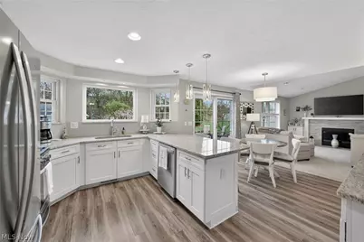 551 Picadilly Circle, Akron, OH 44319 - Photo 8