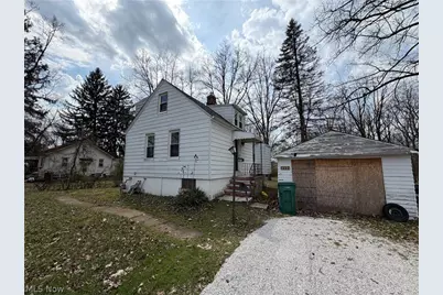 7222 Wright Avenue, Oakwood, OH 44146 - Photo 2