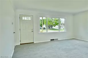 73 N Edgehill Ave, Youngstown, OH 44515 - Photo 10
