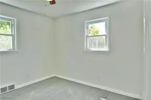 73 N Edgehill Ave, Youngstown, OH 44515 - Photo 32