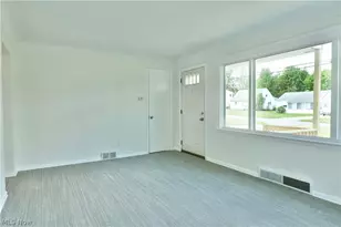 73 N Edgehill Ave, Youngstown, OH 44515 - Photo 14