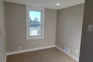 12621 Hirst Ave, Loveland, OH 44135 - Photo 18