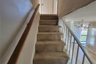 12621 Hirst Ave, Loveland, OH 44135 - Photo 14