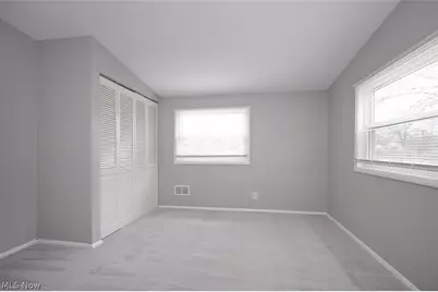2960 Clearfield Avenue, Akron, OH 44314 - Photo 18