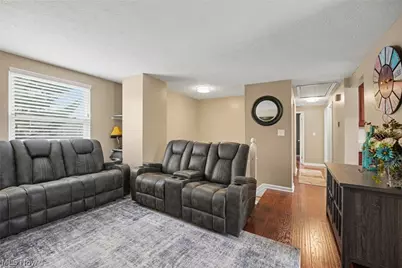 3671 Windjammer Cove, Aurora, OH 44202 - Photo 4