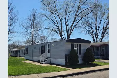 108 Gulf Stream Lane SE, New Philadelphia, OH 44663 - Photo 1