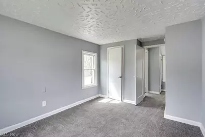 1090 Greenwood Avenue, Akron, OH 44320 - Photo 18