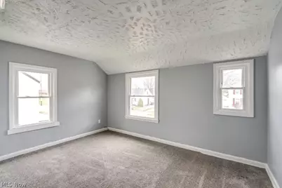 1090 Greenwood Avenue, Akron, OH 44320 - Photo 22