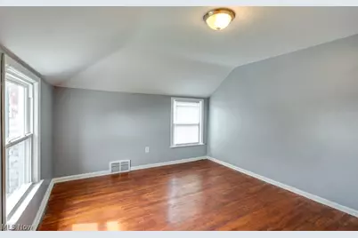 20503 Mountville Drive, Maple Heights, OH 44137 - Photo 24