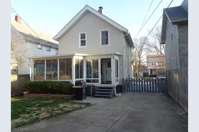 17451 Woodford Avenue, Oakwood, OH 44107 - Photo 4