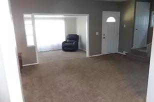 17451 Woodford Ave, Oakwood, OH 44107 - Photo 12