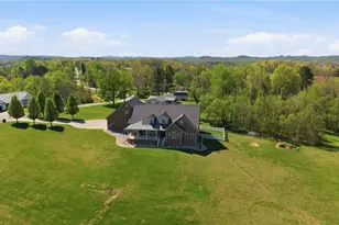 1384 Spider Ridge Rd, Parkersburg, WV 26104 - Photo 10