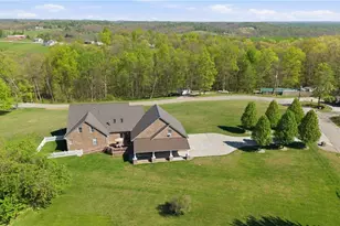 1384 Spider Ridge Rd, Parkersburg, WV 26104 - Photo 4