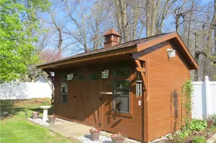 6204 Meadview Dr, Green Hills, OH 44131 - Photo 10