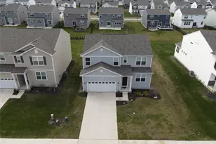 23633 Rebecca Ln, Columbia Station, OH 44028 - Photo 2