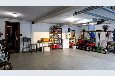 3720 Carl Street NW, Uniontown, OH 44685 - Photo 20