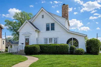 1427 S Lakeview Boulevard, Lorain, OH 44052 - Photo 1