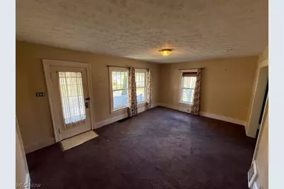 197 W State Street, Barberton, OH 44203 - Photo 12