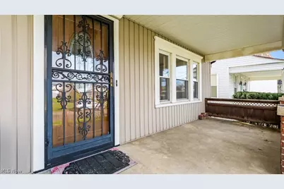 752 Larzelere Avenue, Zanesville, OH 43701 - Photo 6