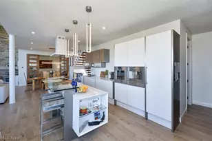 280 Buckeye Dr, Sheffield Lake, OH 44054 - Photo 12