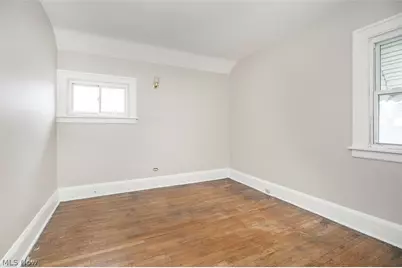 11412 Thrush Avenue, Loveland, OH 44111 - Photo 14