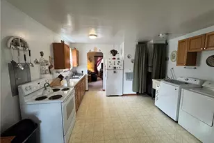 34046 Sylvia Dr, Eastlake, OH 44095 - Photo 10