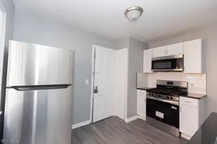 3596 Warren Rd, Loveland, OH 44111 - Photo 6