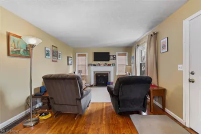 1722 39th Street NW, Canton, OH 44709 - Photo 6