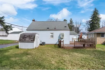 1722 39th Street NW, Canton, OH 44709 - Photo 32