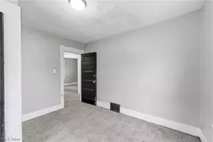 244 Power St, Akron, OH 44304 - Photo 16