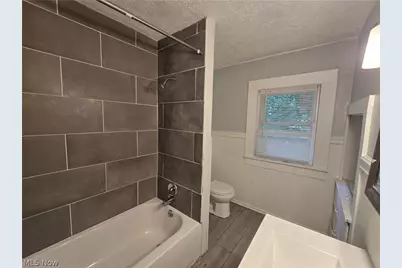 1412 Woodland Avenue NW, Canton, OH 44703 - Photo 6