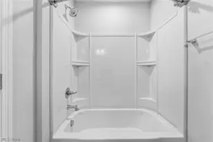 34615 Ethan Way, Willoughby, OH 44094 - Photo 24