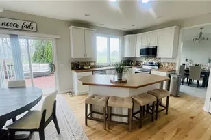 3473 Churchill Downs, Stow, OH 44224 - Photo 4